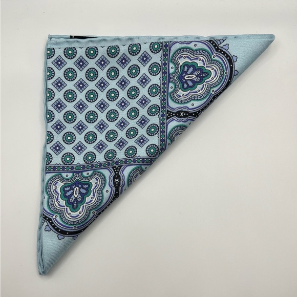 New With Tags Cesare Attolini Pure Silk Pocket Square  Sky Blue. (11x11) - Picture 3 of 6